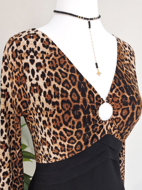 Black & leopard print bodycon dress -Close up