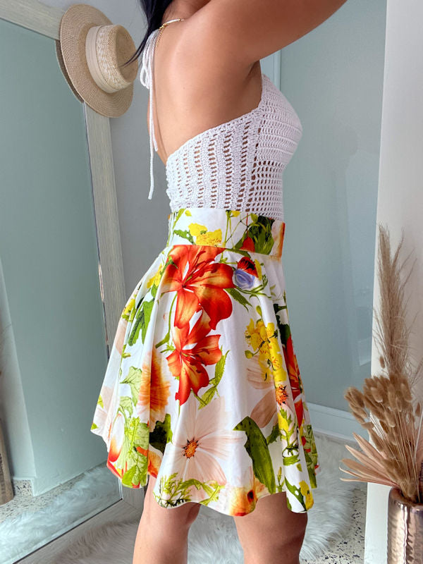 Tropical Print Skirt/Falda Floral Corta - Side view