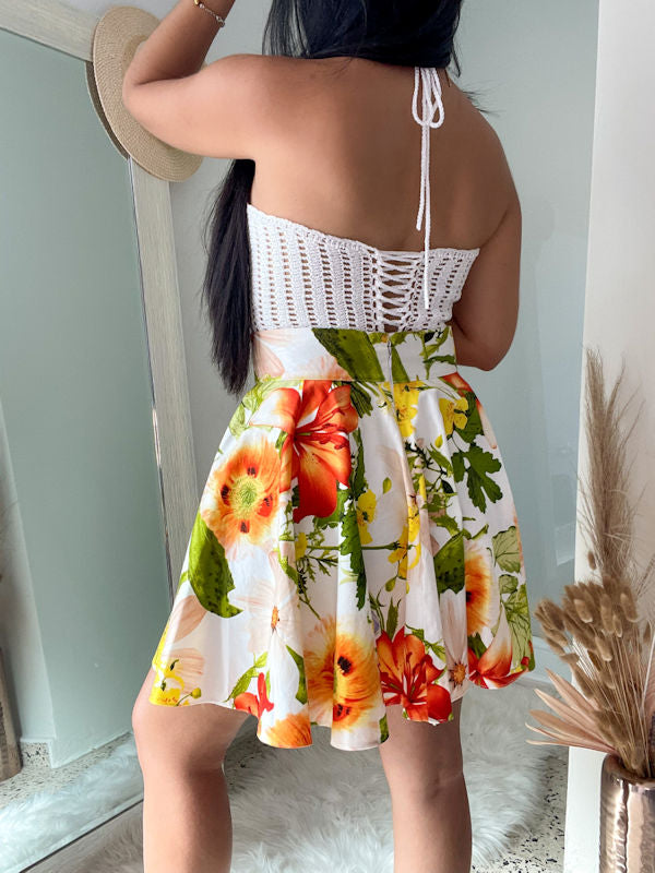 Tropical Print Skirt/Falda Floral Corta - Back view