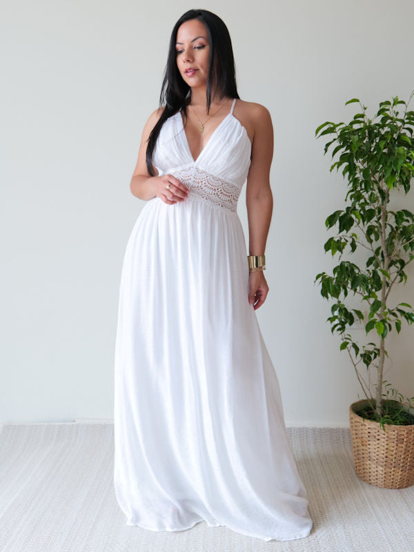White maxi sundress with crochet lace detail con waistband and back
